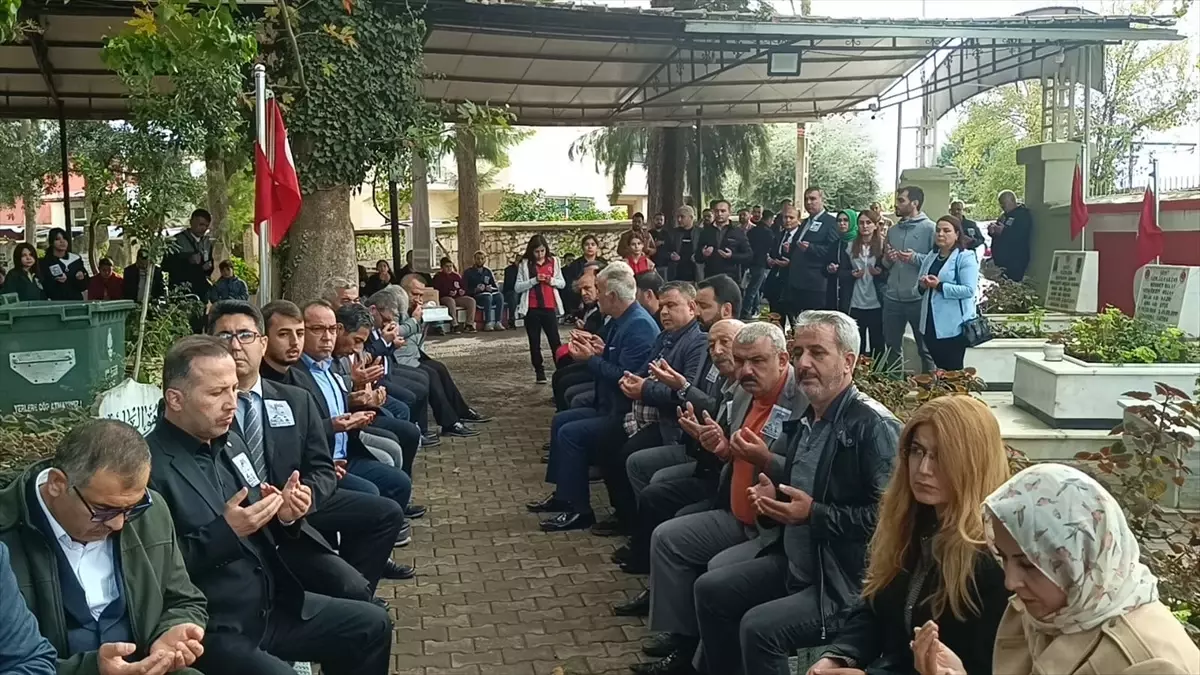 Adana’da şehit Kaymakam Saim Bey mezarı başında anıldı