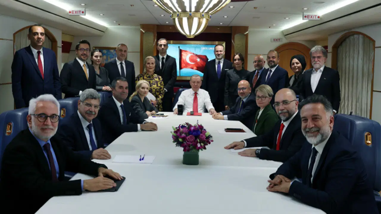 erdogana ucakta siparis sorular faruk bildirici ahmet hakan sonunda gazetecilik ayibini itiraf etti 6xCFxfj5