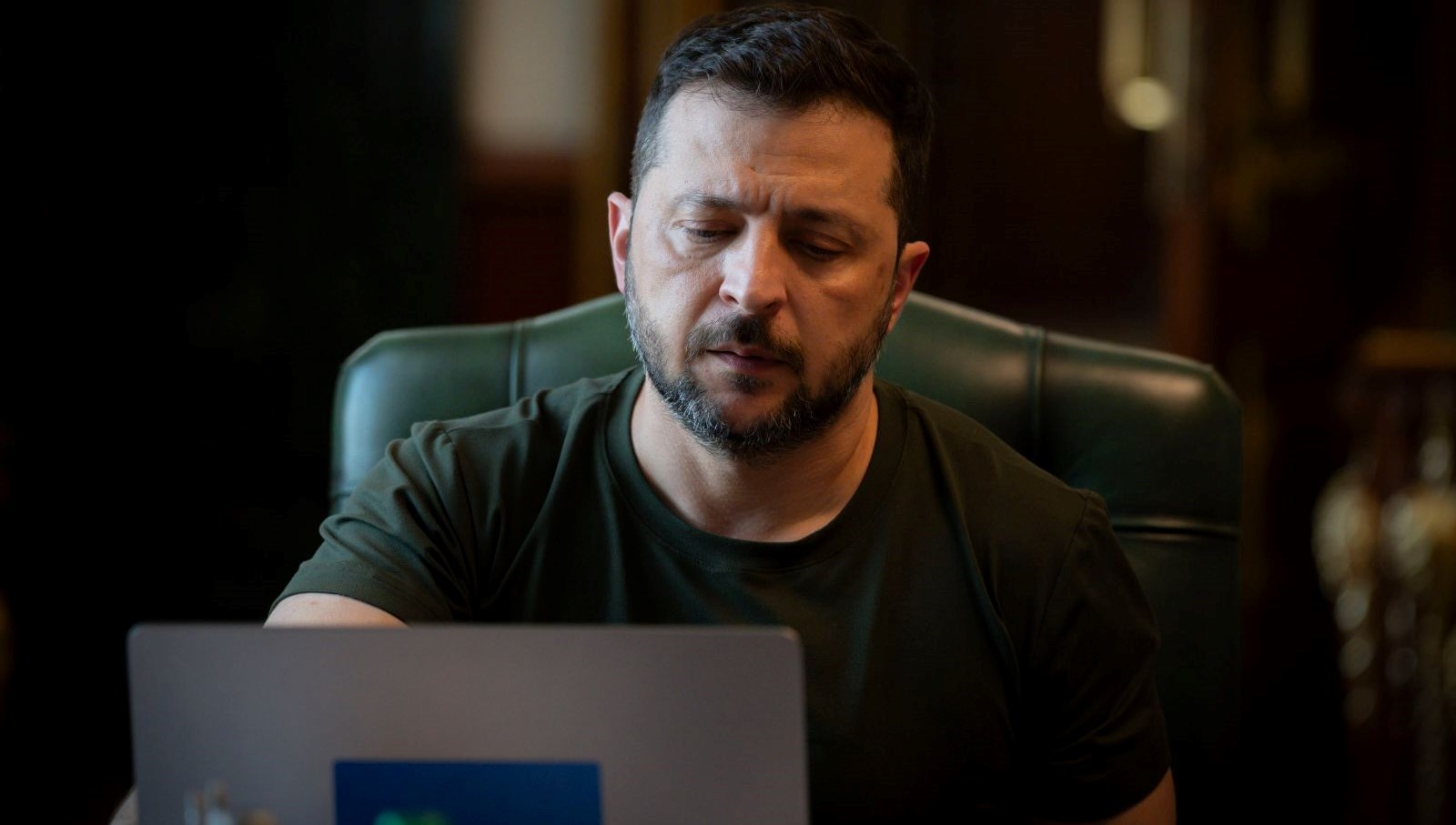 zelenski putin ile gorusmeye hazirim fFL8LN9I