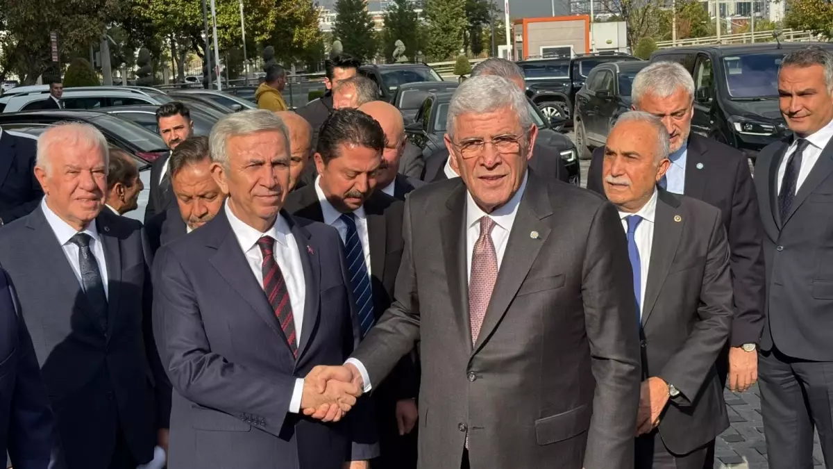 iyi parti genel baskani dervisoglu mansur yavasi ziyaret etti HFVXLrnn.jpg