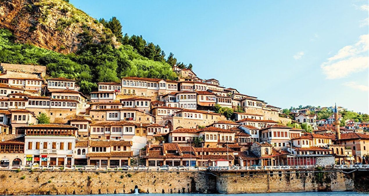 turk sirket arnavutluku karistirdi 6WDRkdq4.jpg