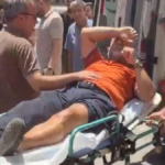 Izmirde husumetliler arasinda silahli kavga bacagindan vurulan kisi yaralandi NRi7Xd2r